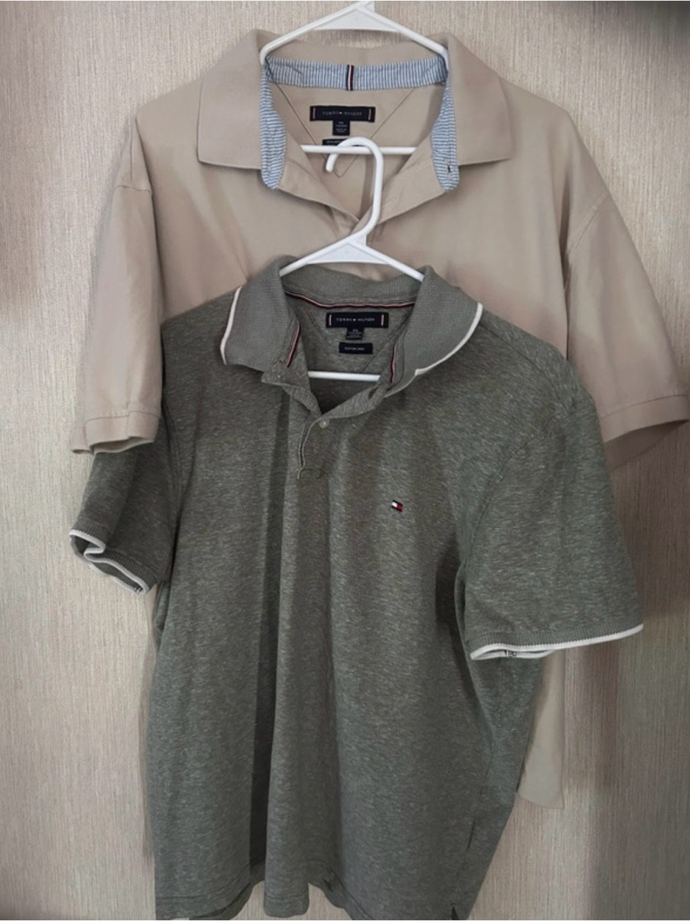 Tommy Hilfiger Grey and Beige Dual Polo Set